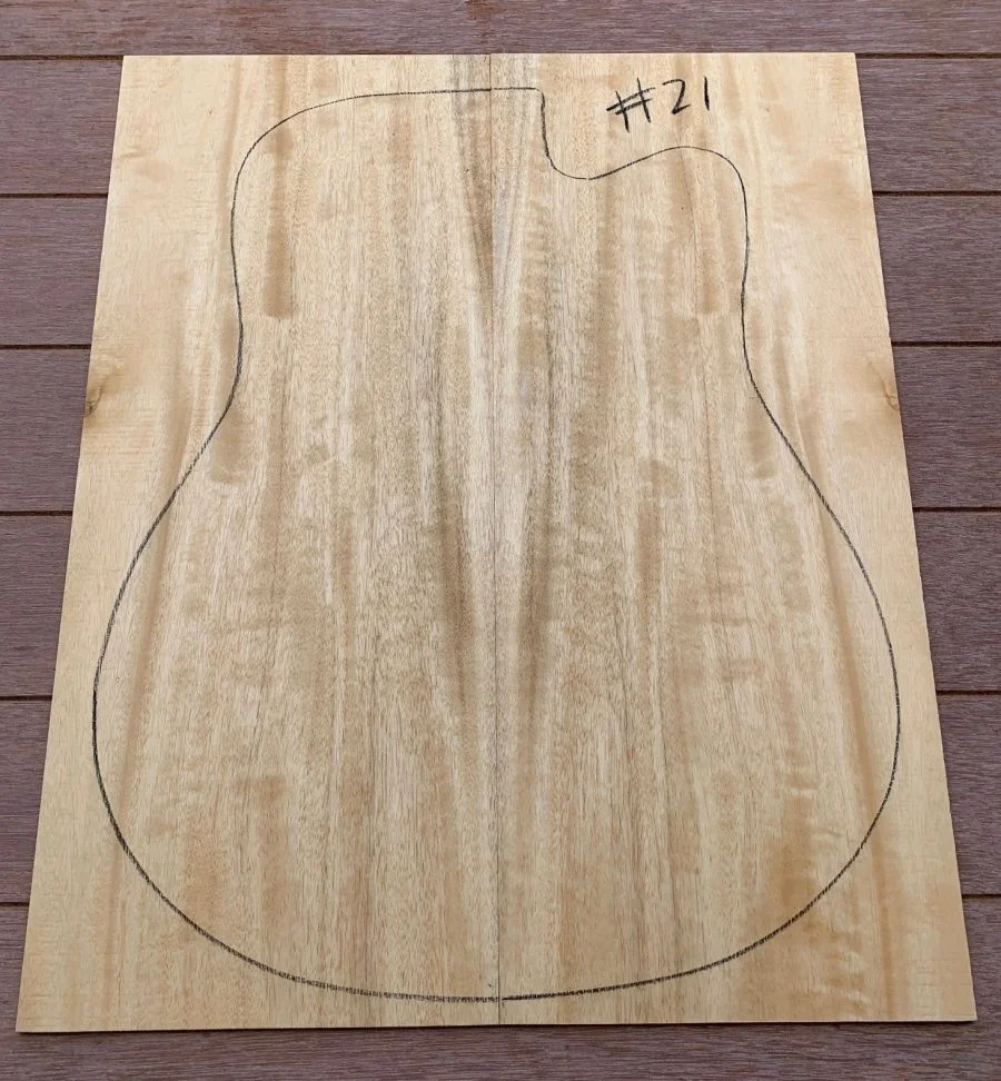 Acoustic guitar soundboard tonewood