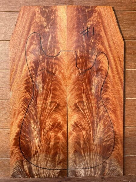 Queensland Maple Electric Guitar TOP