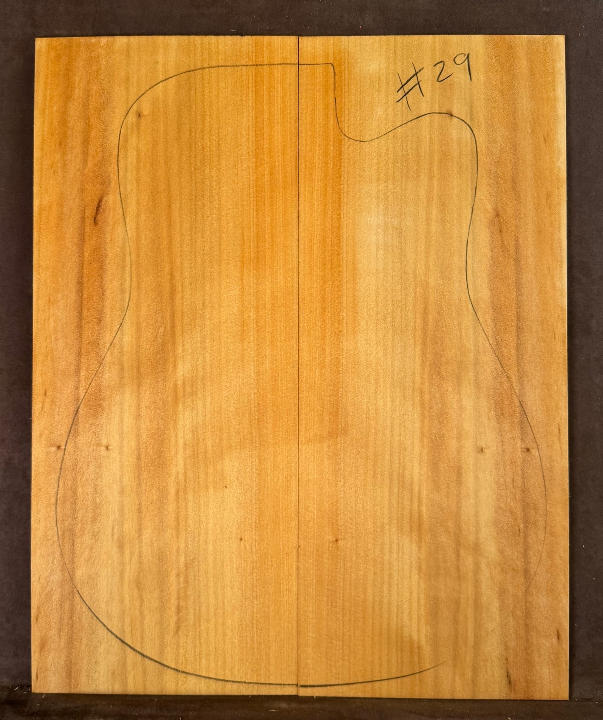 Acoustic Guitar Kauri Pine Soundboard