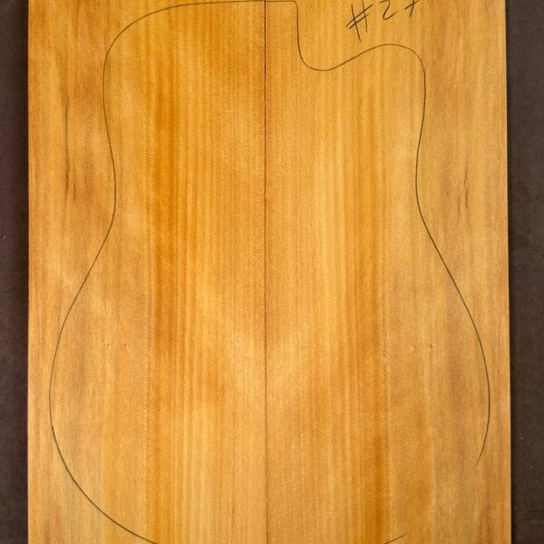 Acoustic Guitar Kauri Pine Soundboard