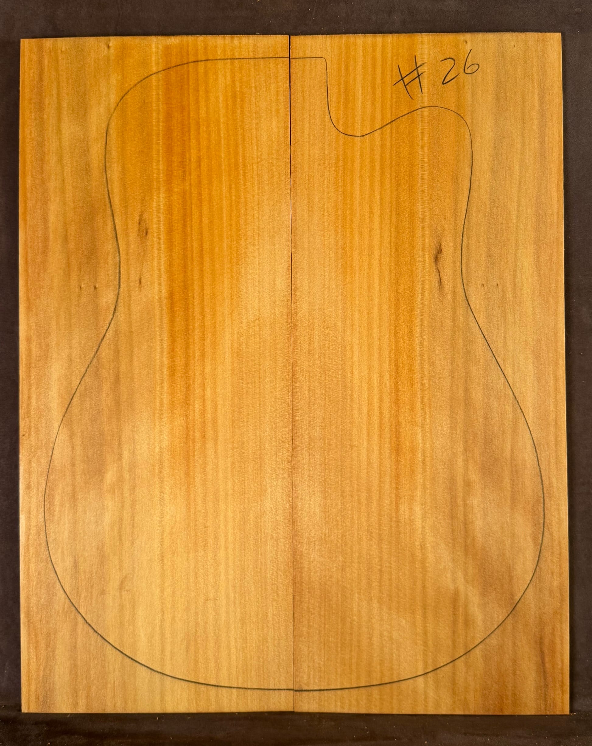 Acoustic Guitar Kauri Pine Soundboard