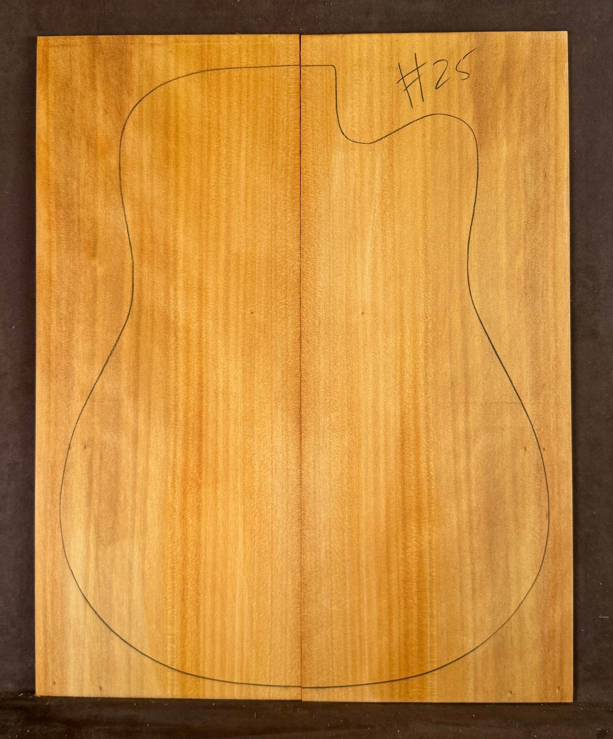 Acoustic Guitar Kauri Pine Soundboard