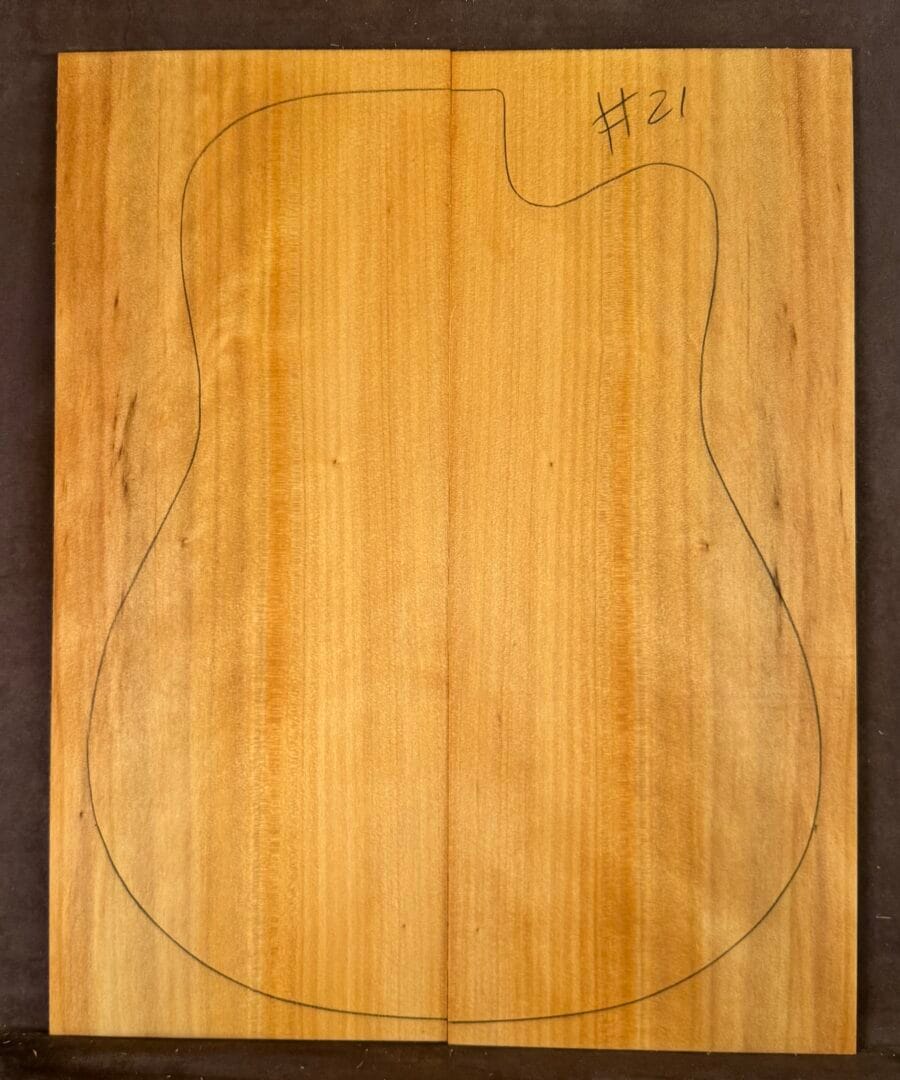 Acoustic Guitar Kauri Pine Soundboard
